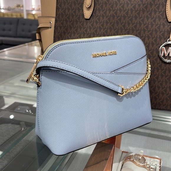 MICHAEL KORS
Jet Set Travel Medium Dome Crossbody Bag
Pale Blue 
NWT - Picture 3 of 16